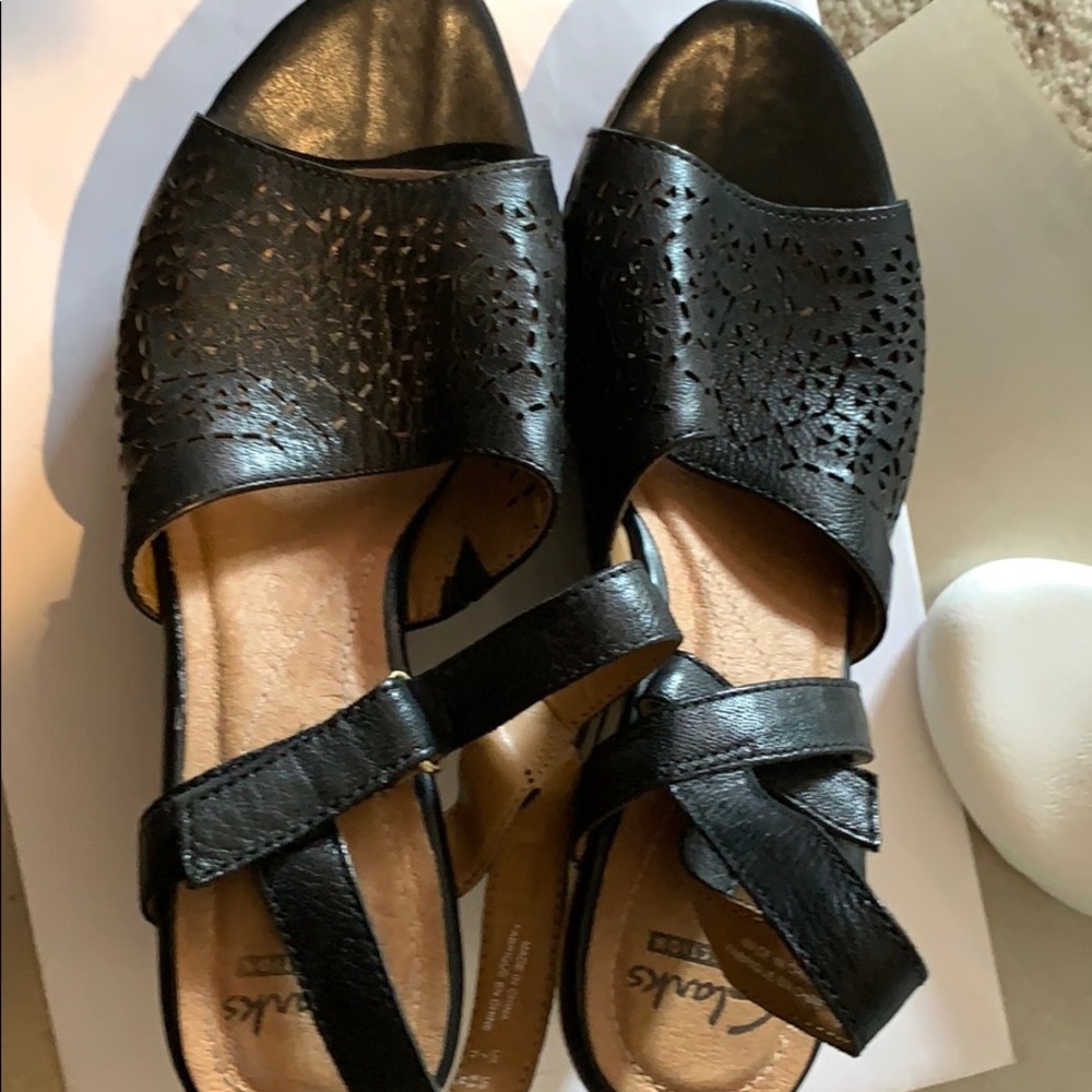 Shoe